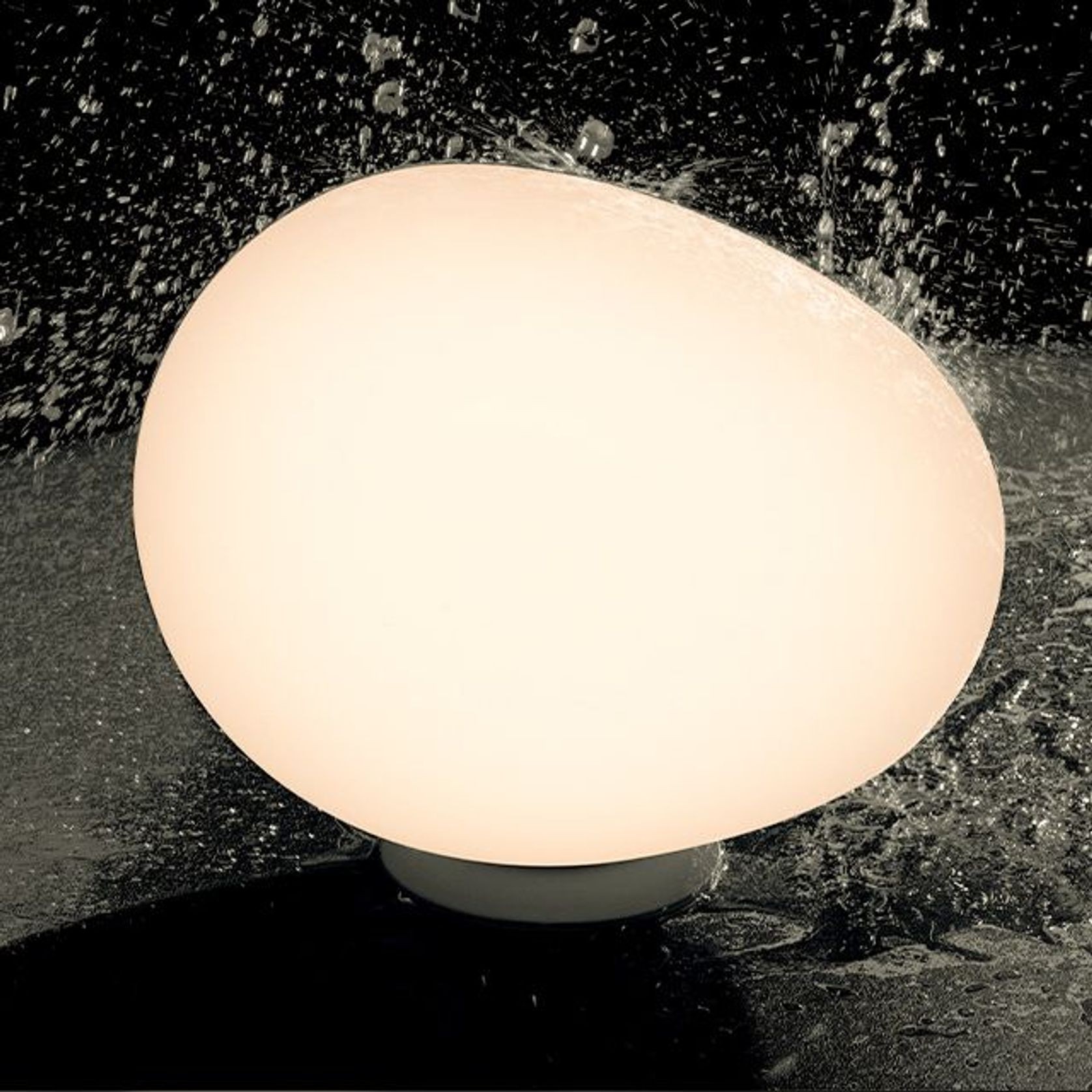 Outdoor Gregg Grande Floor Lamp - Polyethylene gallery detail image