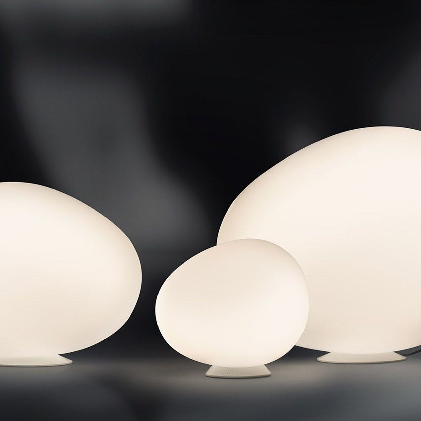 Outdoor Gregg Grande Floor Lamp - Polyethylene gallery detail image