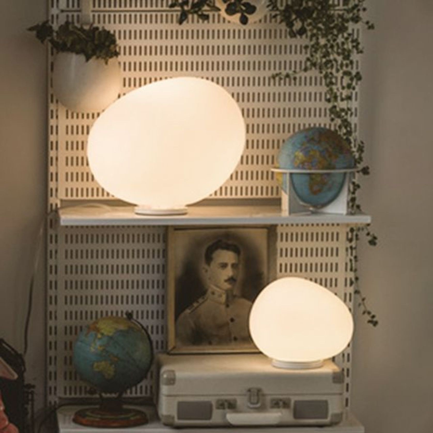 Gregg Grande Table Lamp - Glass gallery detail image