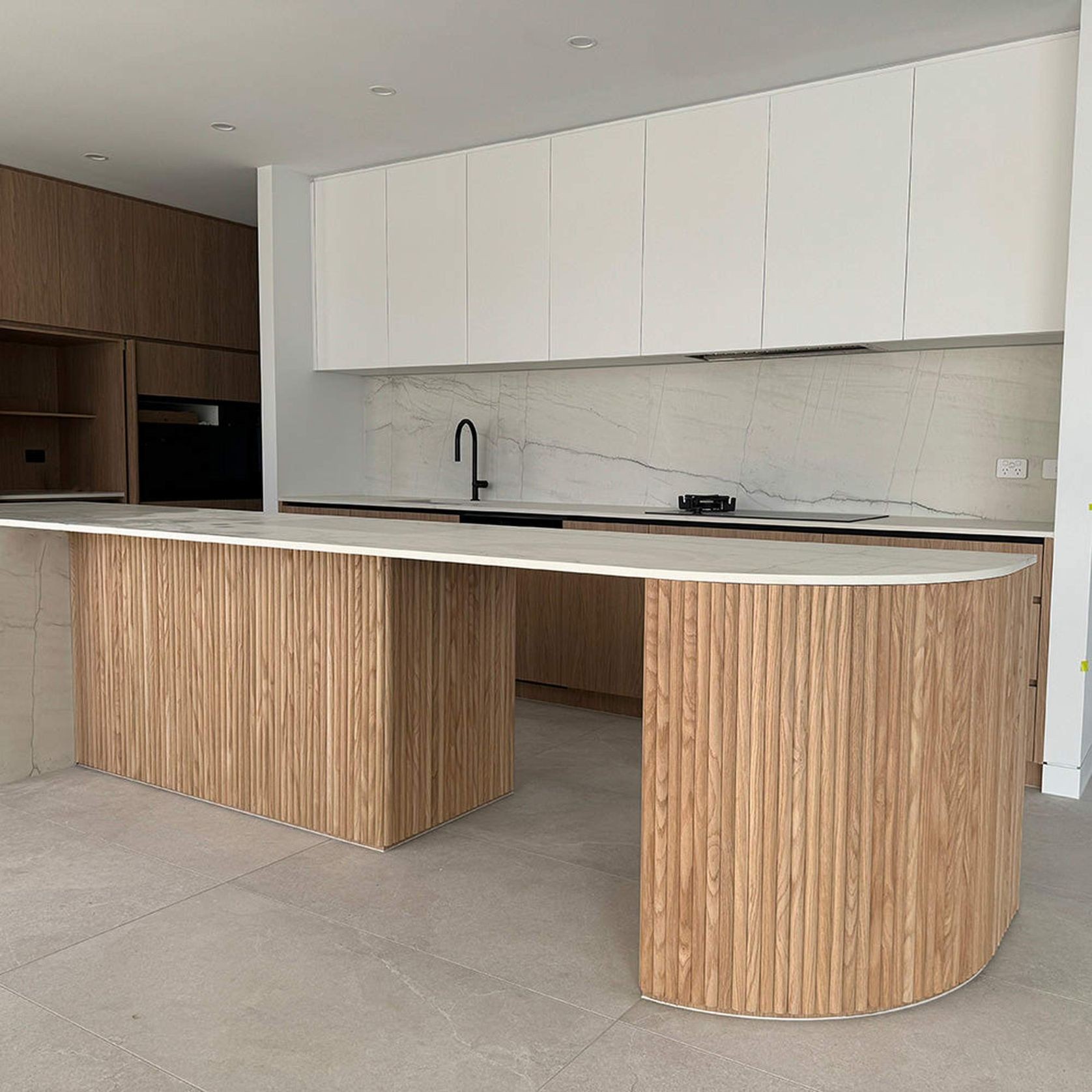WOODFLEX Flexible Wooden Slat Wall Panel - Oak Veneer - 3000mm x 600mm - Half Round gallery detail image