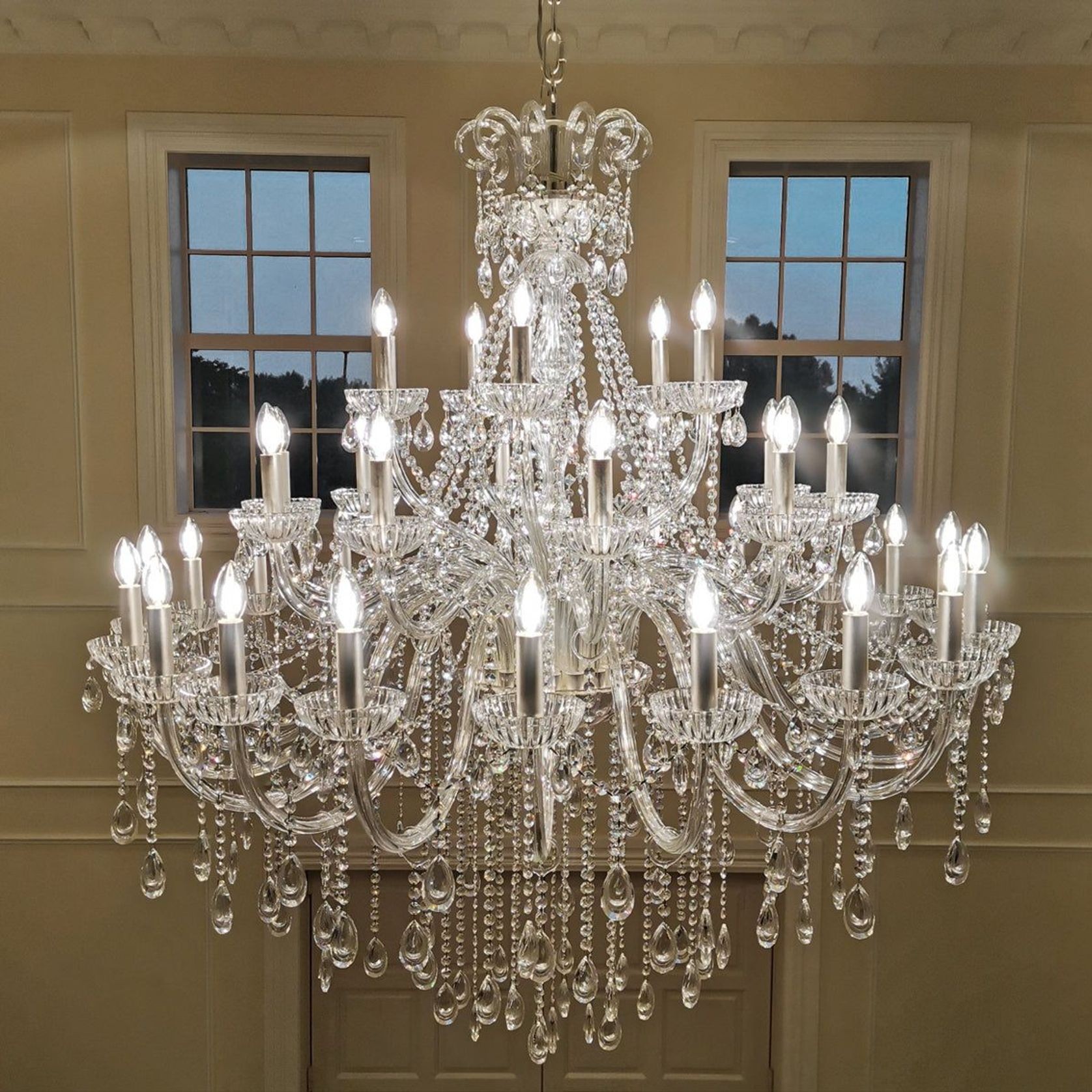 Hera 35 Light Chandelier gallery detail image