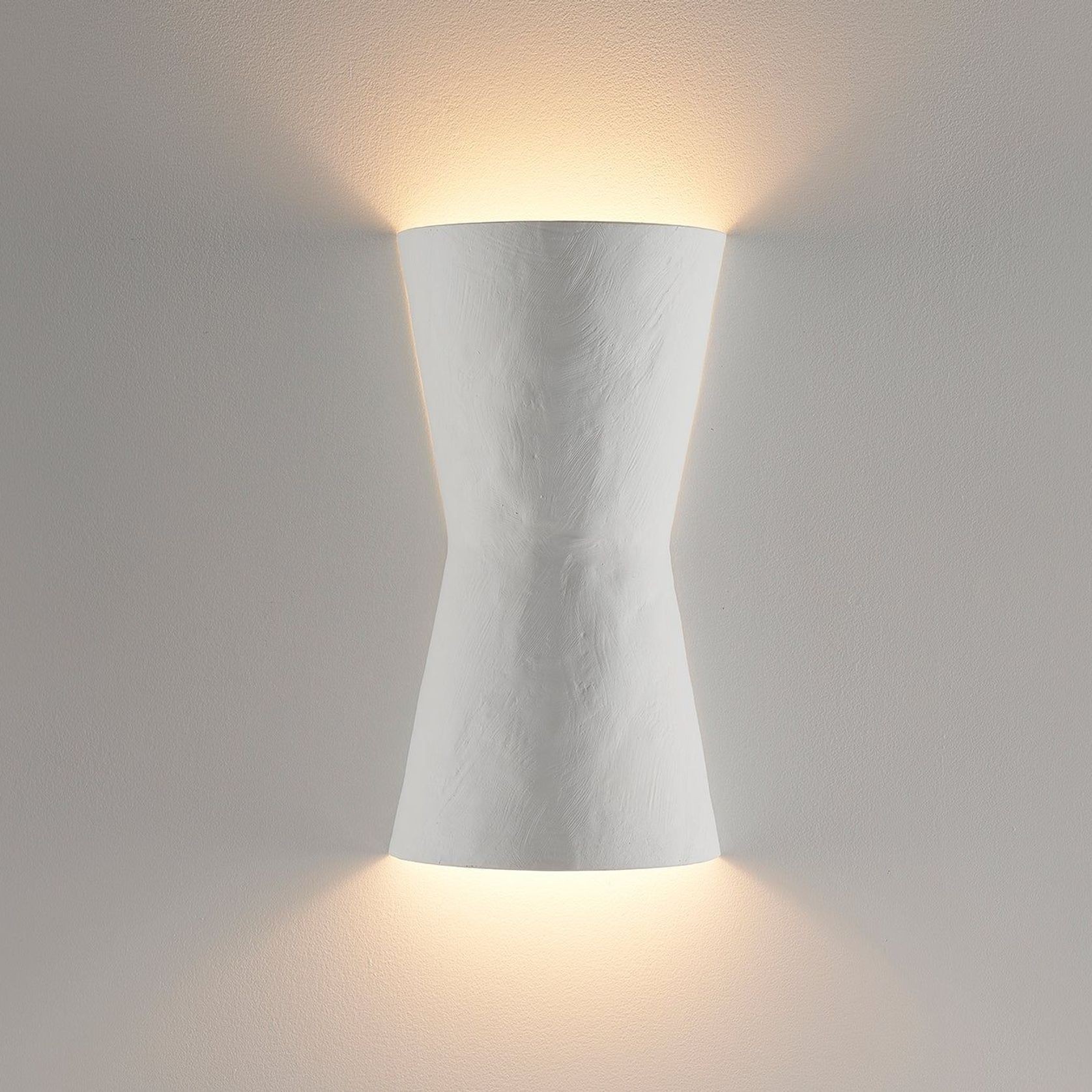 Hourglass Owan Wall Sconce gallery detail image