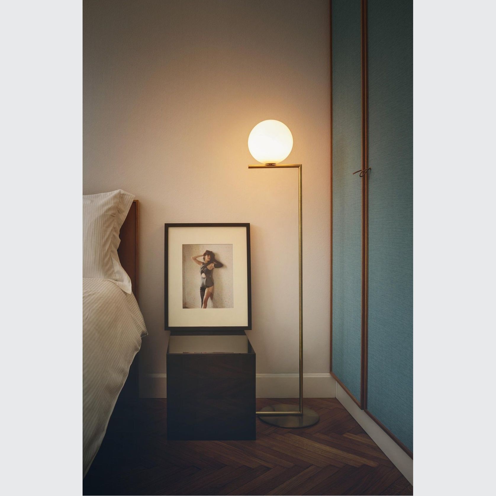 IC F2 Floor Lamp gallery detail image