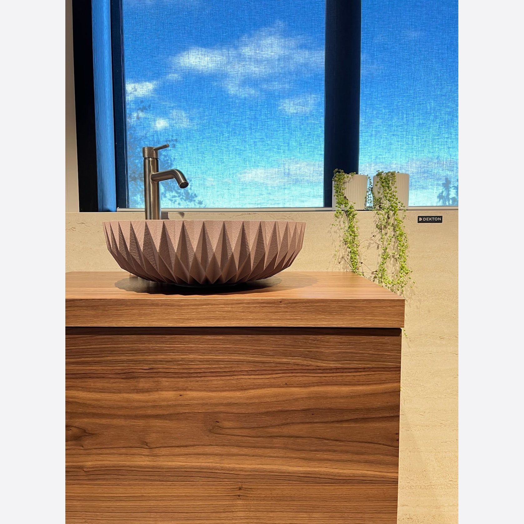 Aqvato Vesta Bred Bathroom Basin gallery detail image