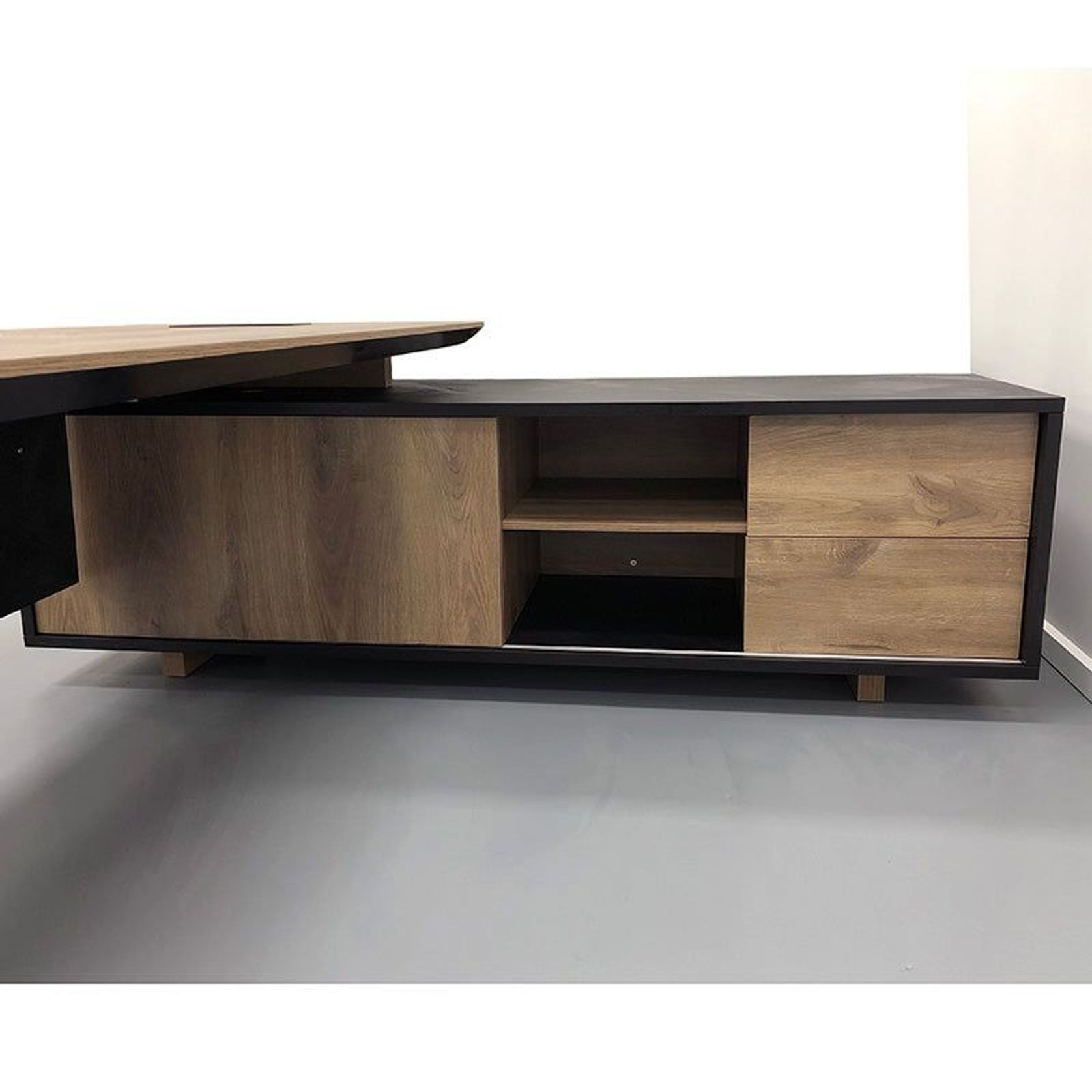 EASTON Executive Desk with Right Return 2.2-2.4m - Warm Oak & Black gallery detail image