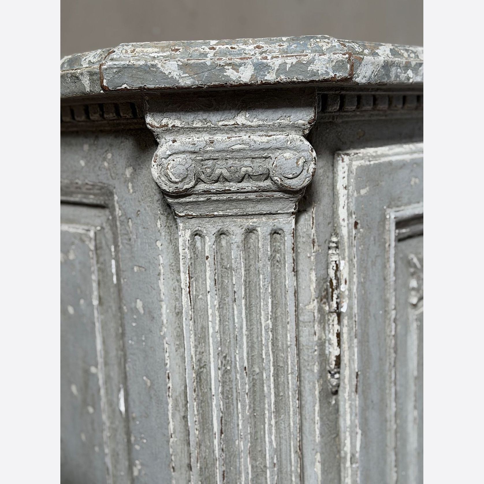 Louis XIV Painted Sideboard gallery detail image