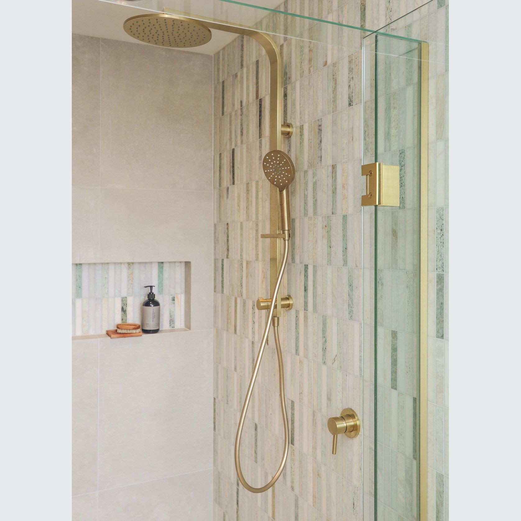 CODE PURE ROUND SHOWER COLUMN 3 FUNCTION gallery detail image