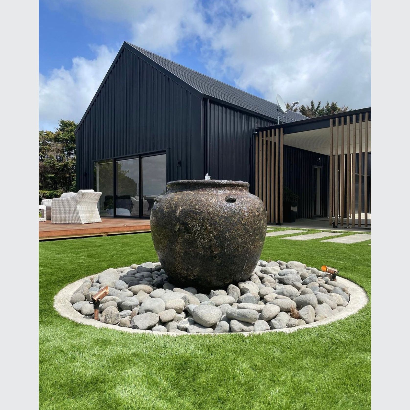 Giant Oil Jar gallery detail image