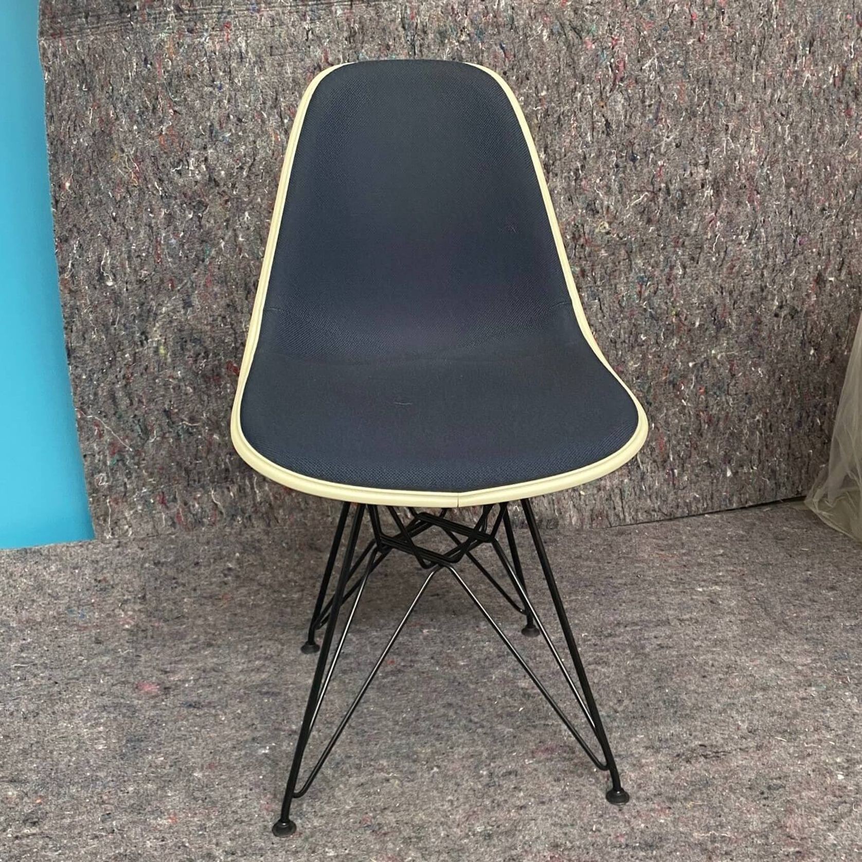 Eames Eiffel Chair gallery detail image