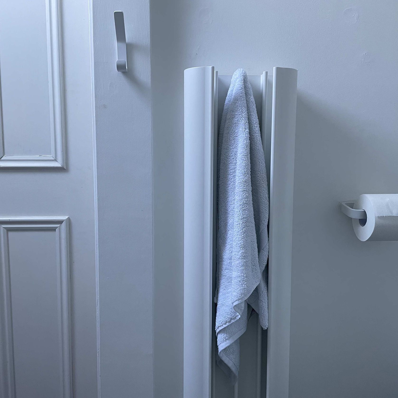 Loop Towel Warmer | White gallery detail image
