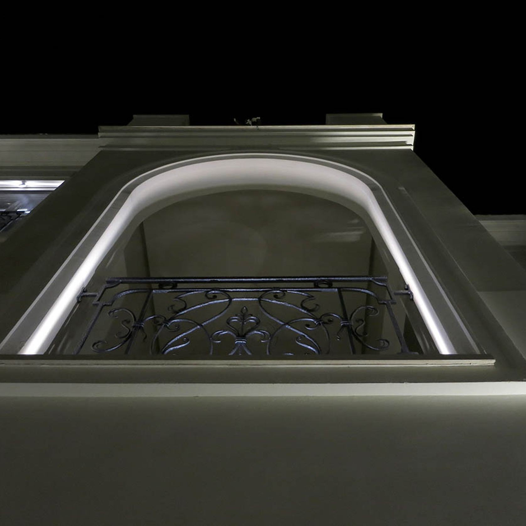 Trick 180° LED light by iGuzzini gallery detail image