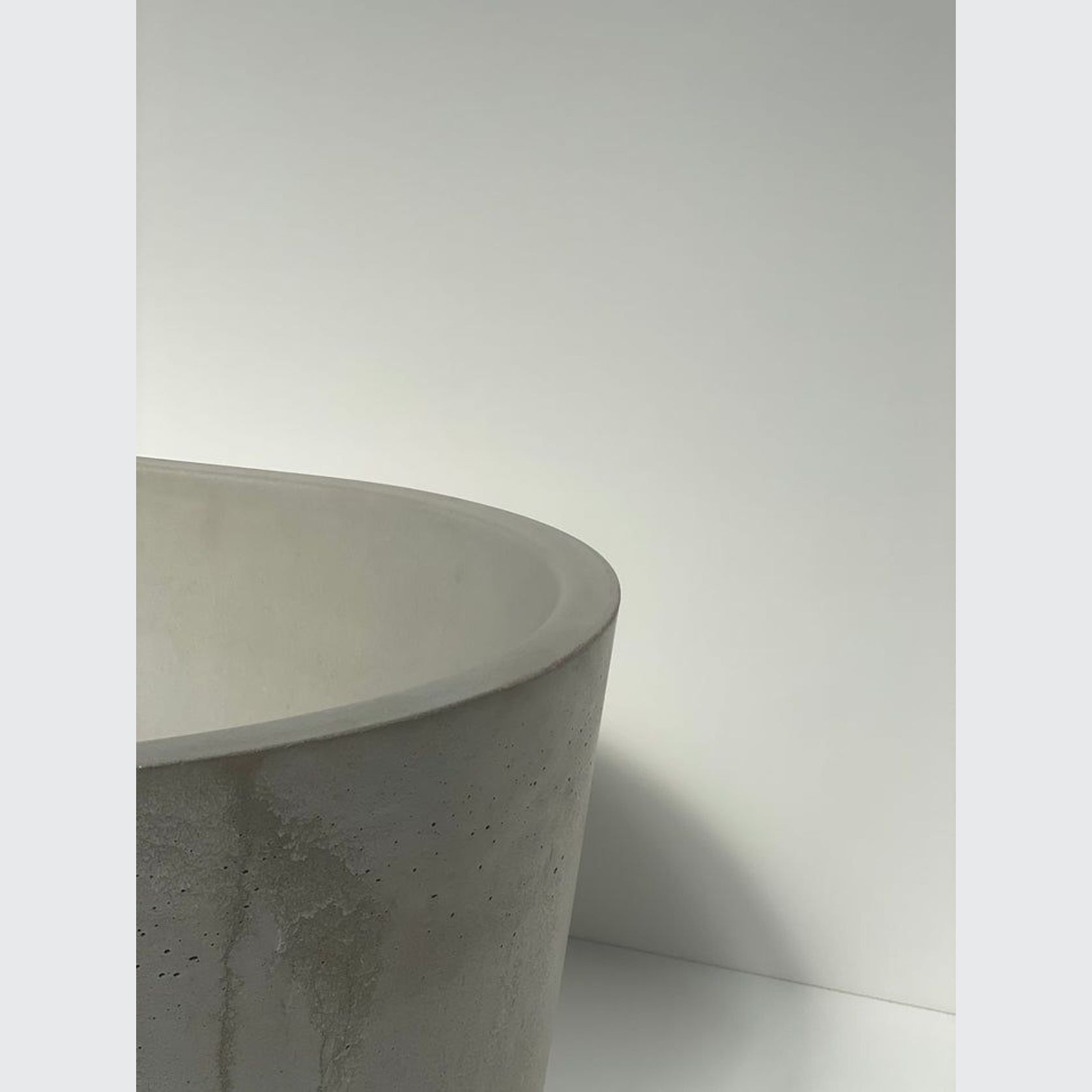 Concrete Republic Kurva Jr Concrete Bath gallery detail image