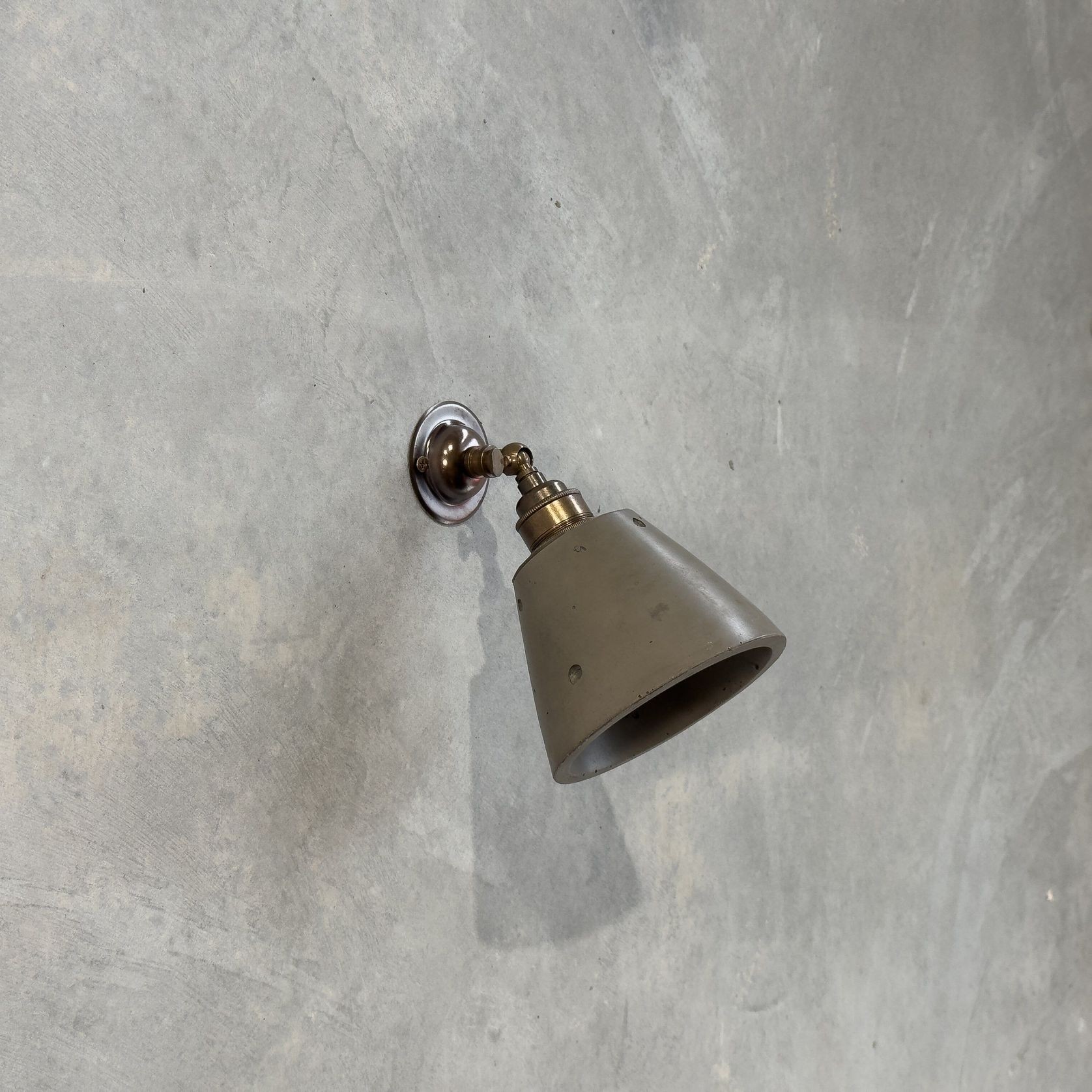 Mod Wall Light with Knuckle gallery detail image