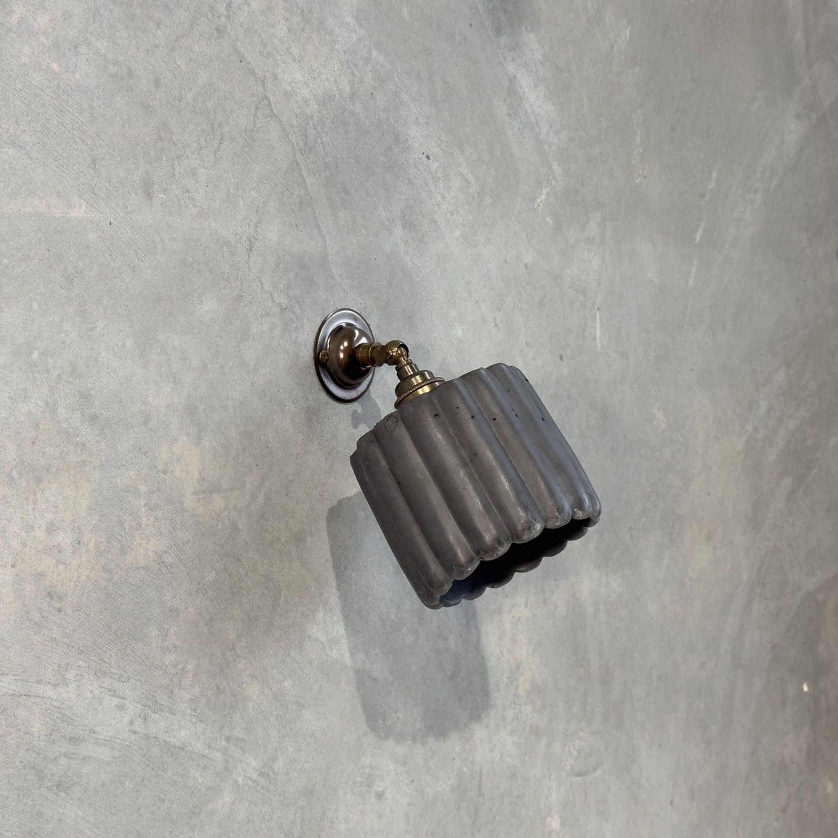 Small Fluted Wall Light with Knuckle gallery detail image