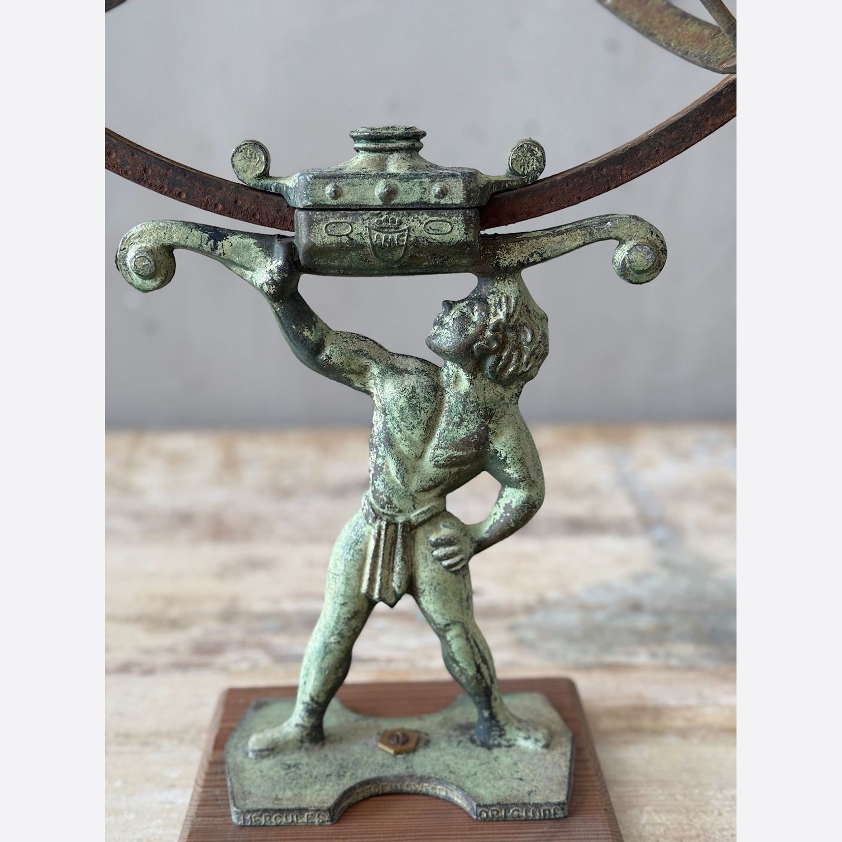 Vintage Metal Garden Sundial gallery detail image