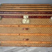 Antique French Travelling Trunk gallery detail image