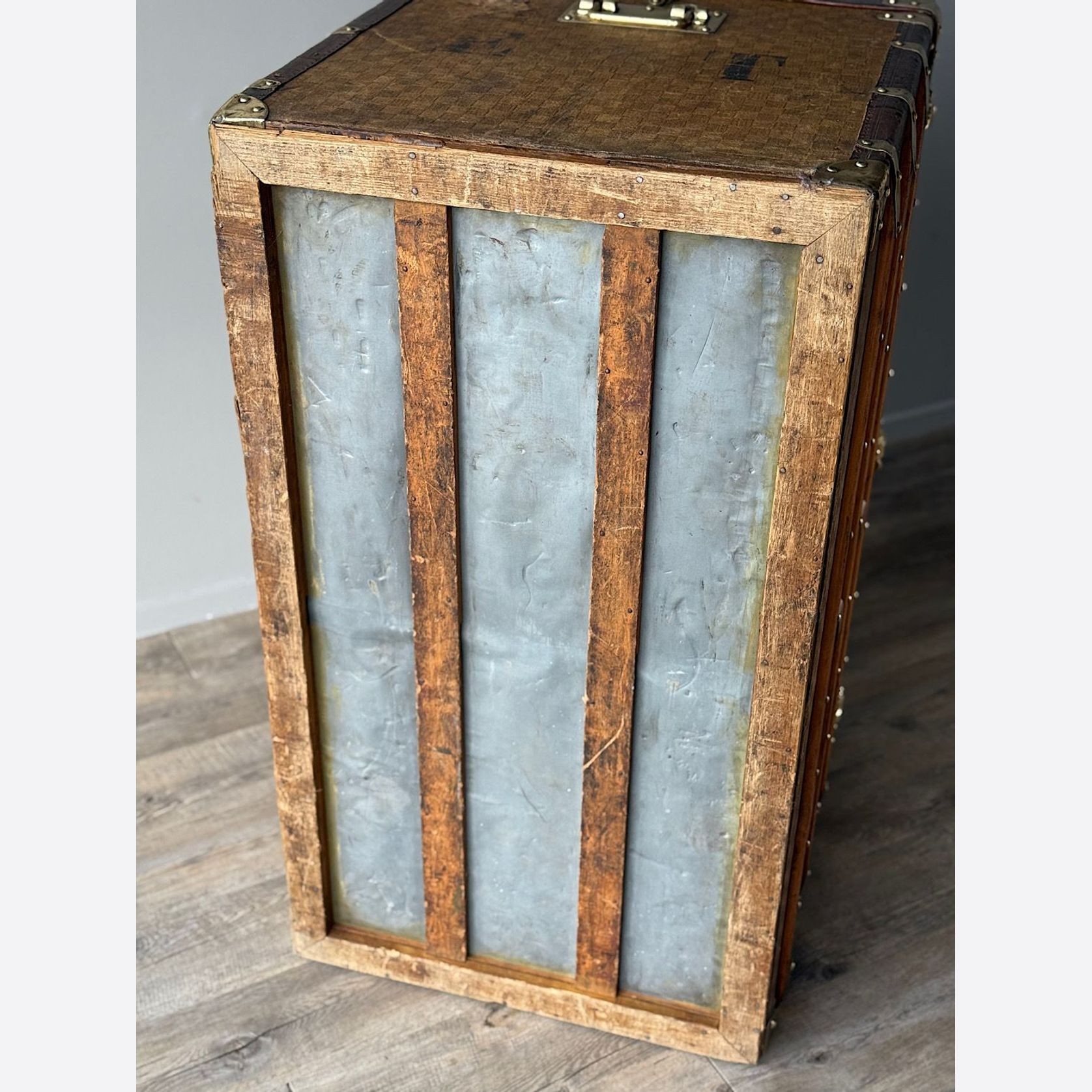 Antique French Travelling Trunk gallery detail image