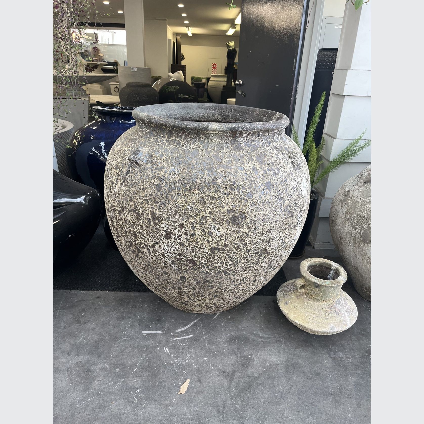 Giant Oil Jar gallery detail image