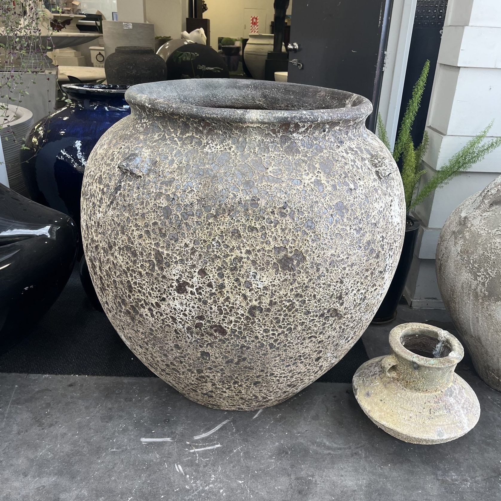 Giant Oil Jar gallery detail image