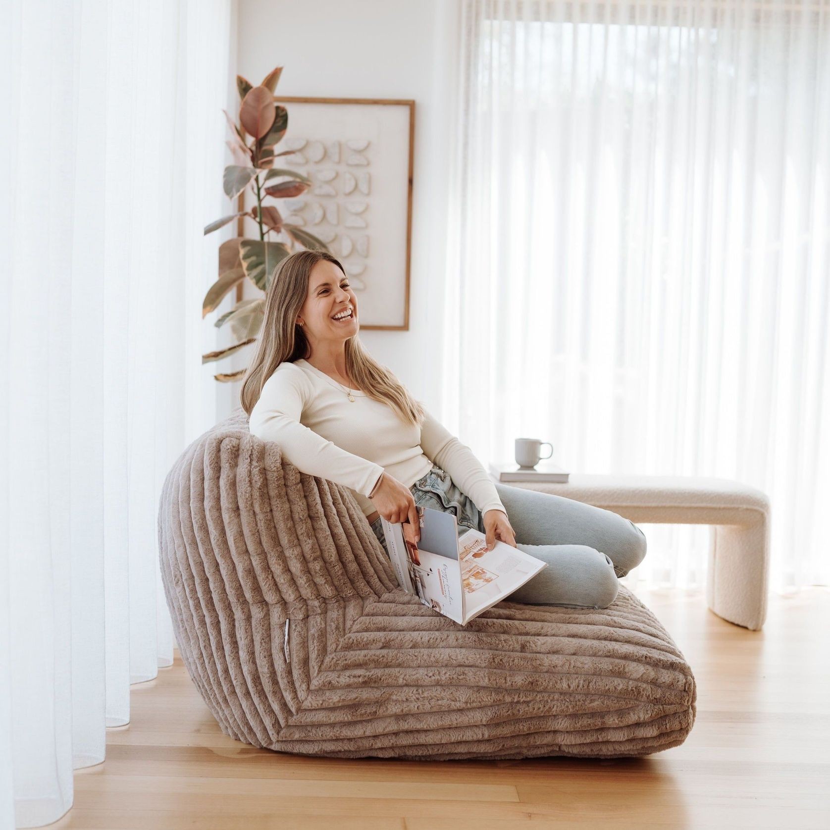 DreamPod® Lounger - Taupe gallery detail image