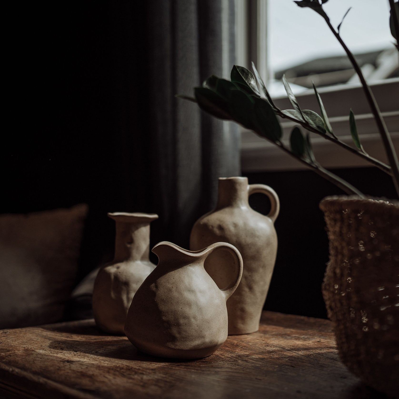 Holly | Ceramic Vessel gallery detail image