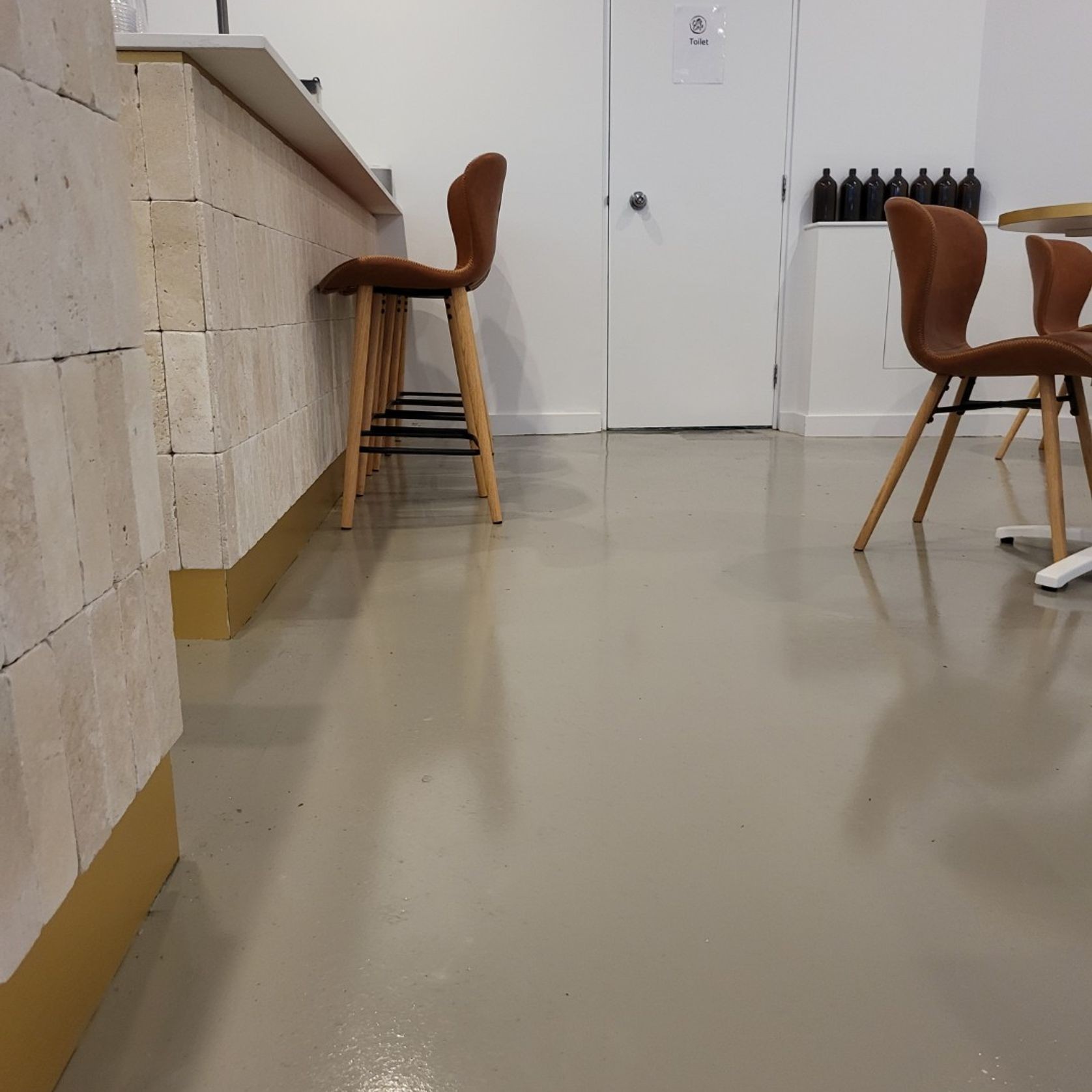 Dulux Avista Internal Flooring High Solids Epoxy Kit gallery detail image