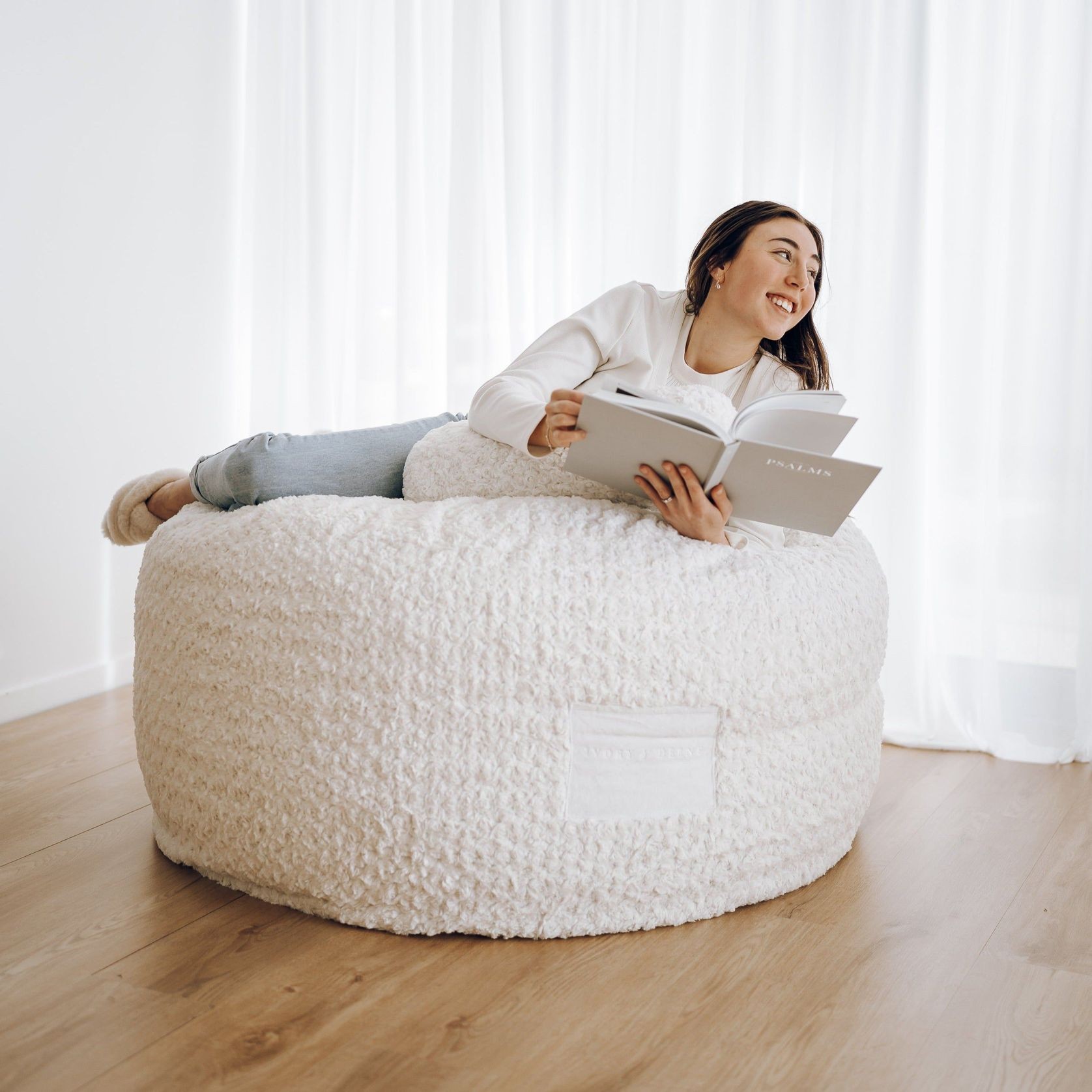 DreamPod® Beanbag - White gallery detail image