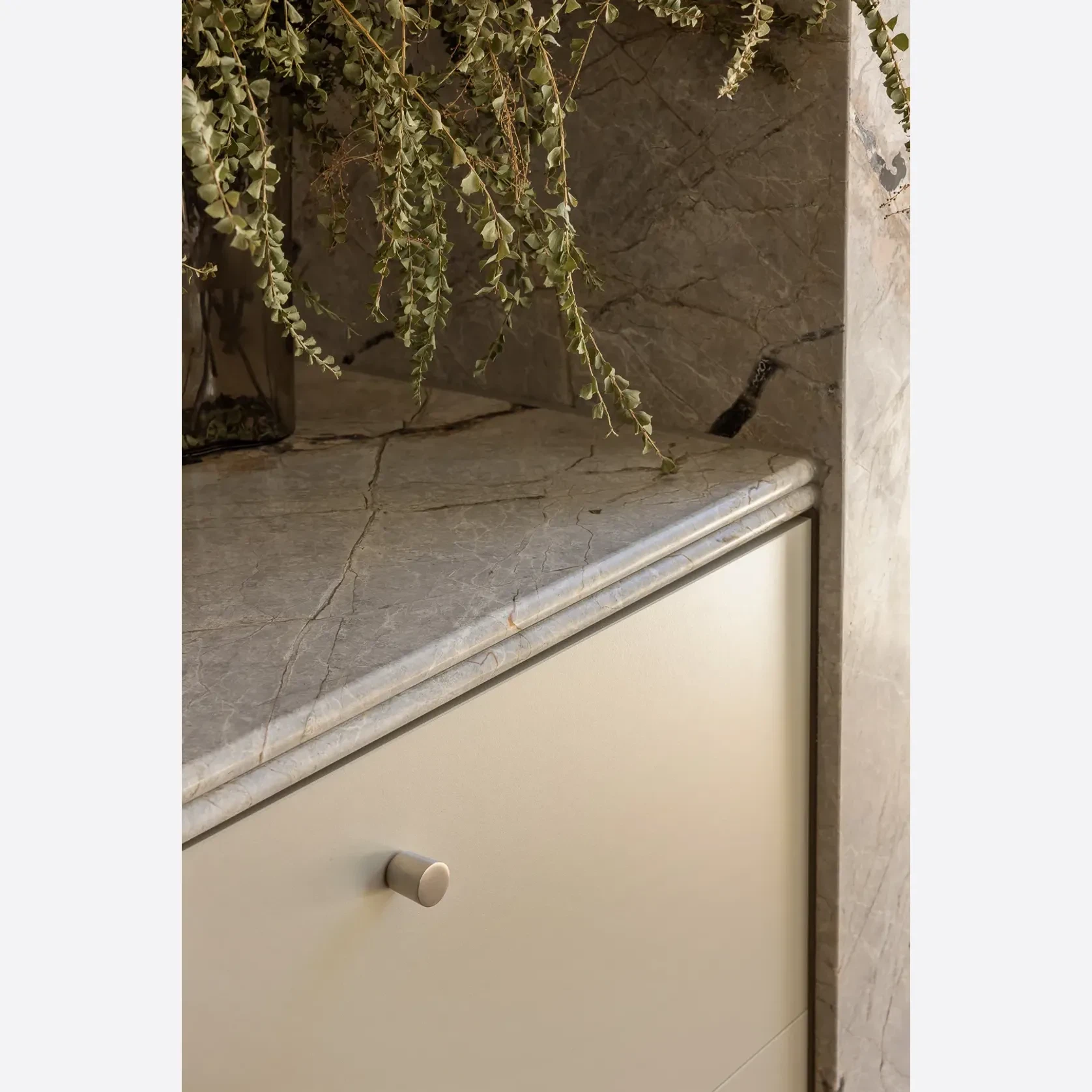 Silver Root Marble Benchtop gallery detail image