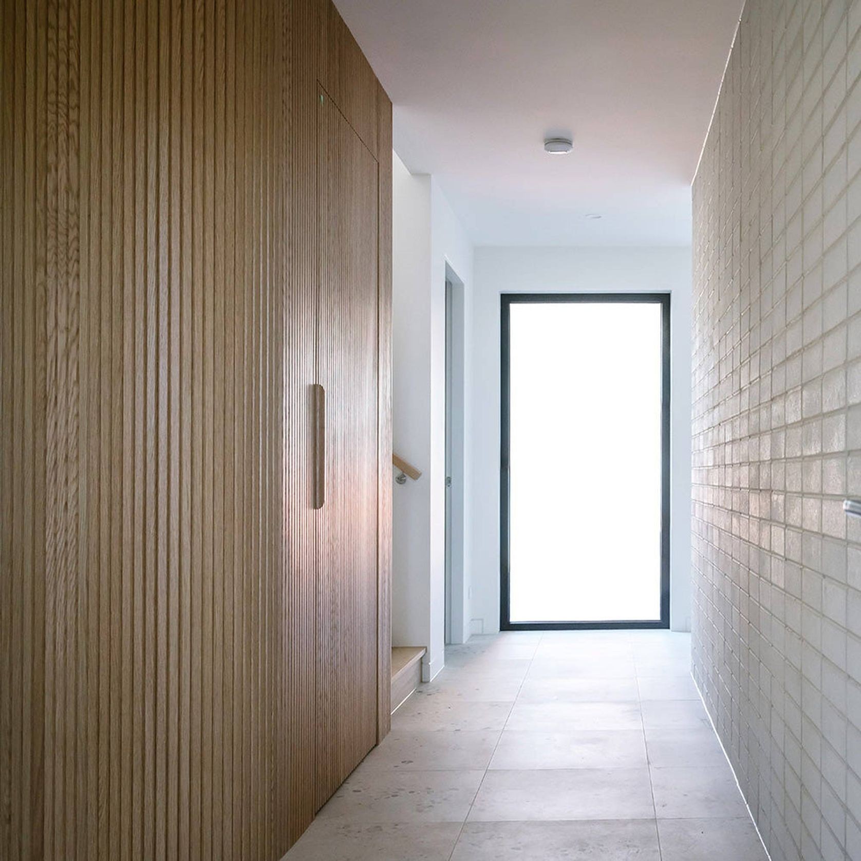 WOODFLEX Flexible Wooden Slat Wall Panel - Oak Veneer - 3000mm x 600mm - Trapezium gallery detail image