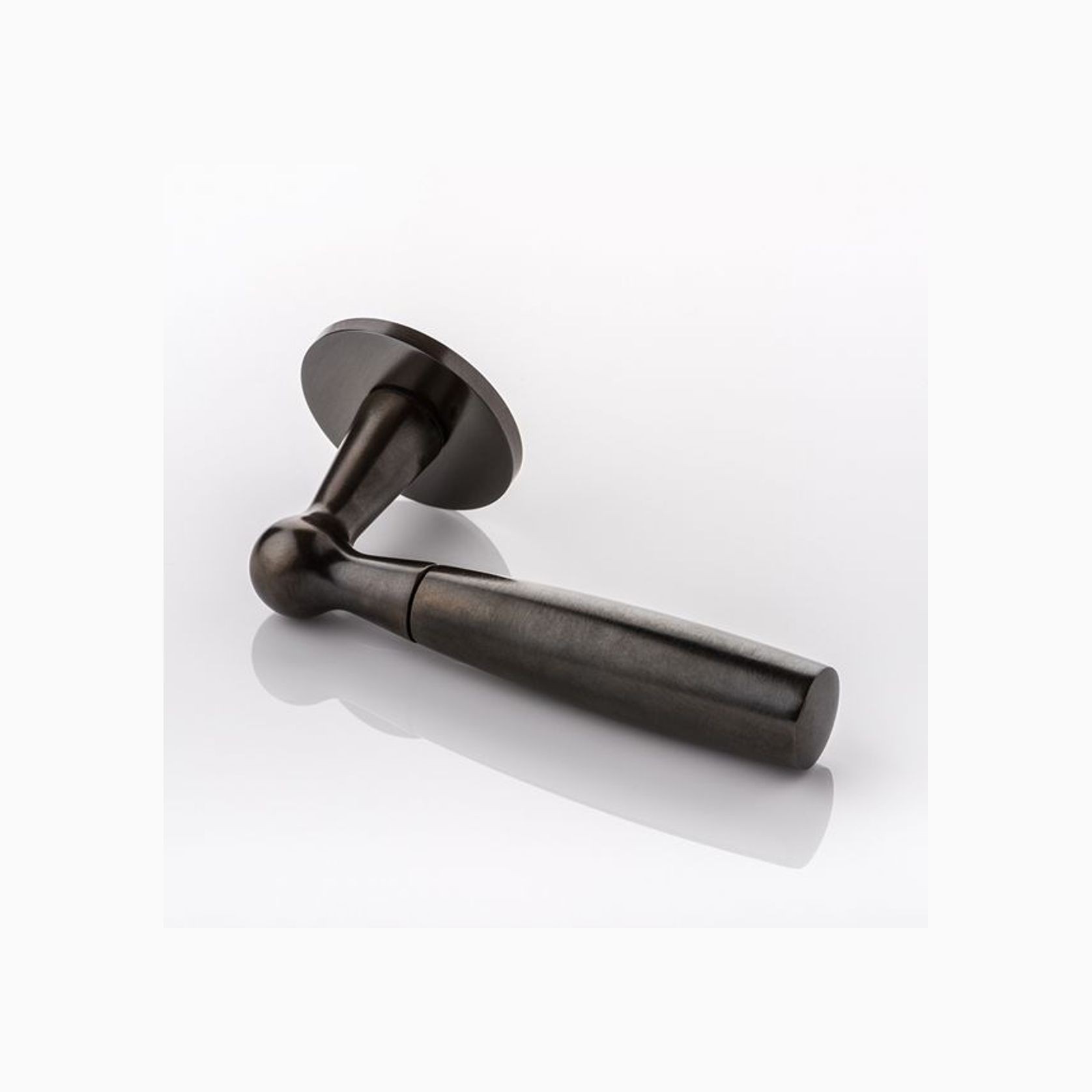 Joseph Giles - Bennett Solid Brass Door Lever Handle With Round Rose gallery detail image