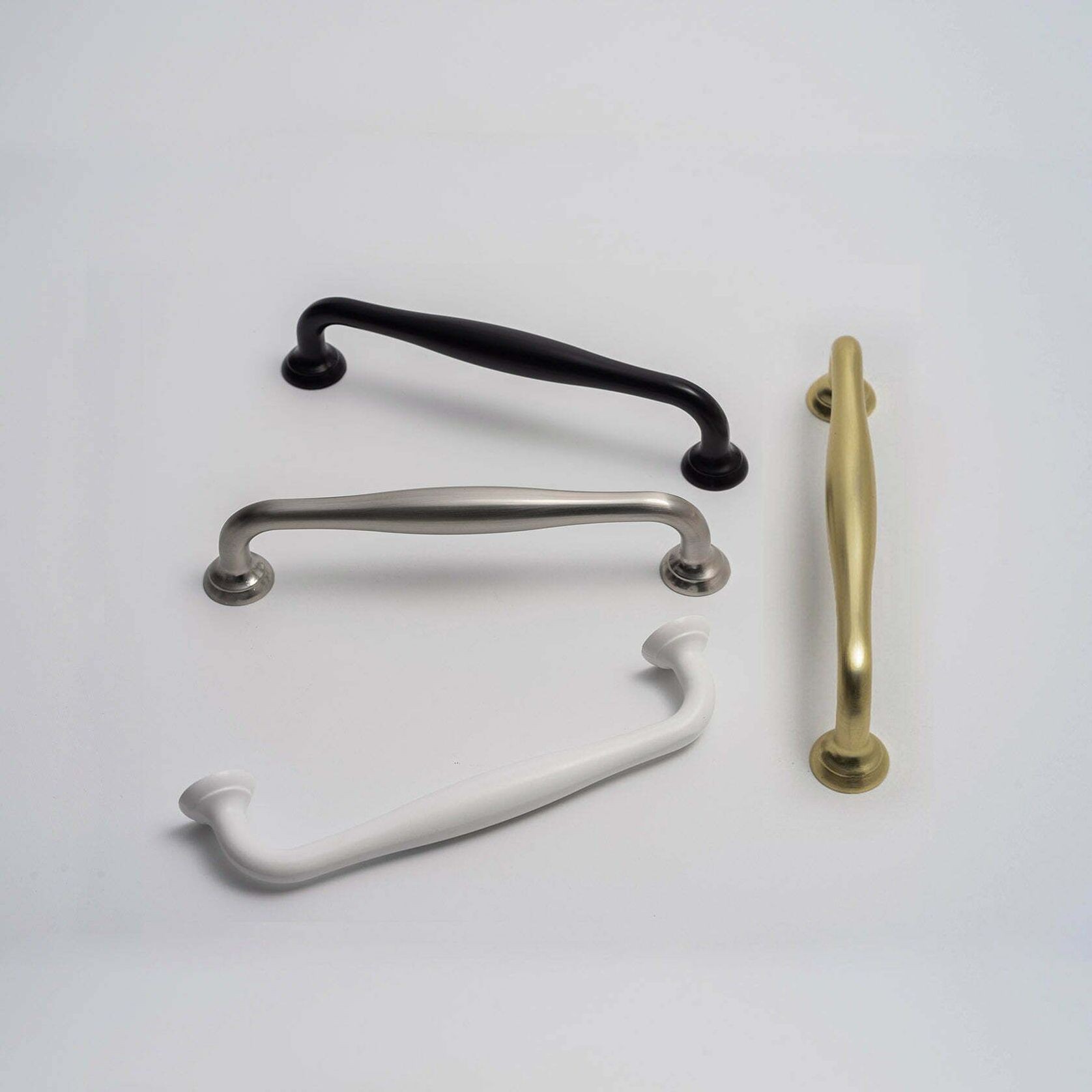 Kitchen hamptons handles Mackay Matt black/Brushed brass/Brushed nickel/Chrome gallery detail image