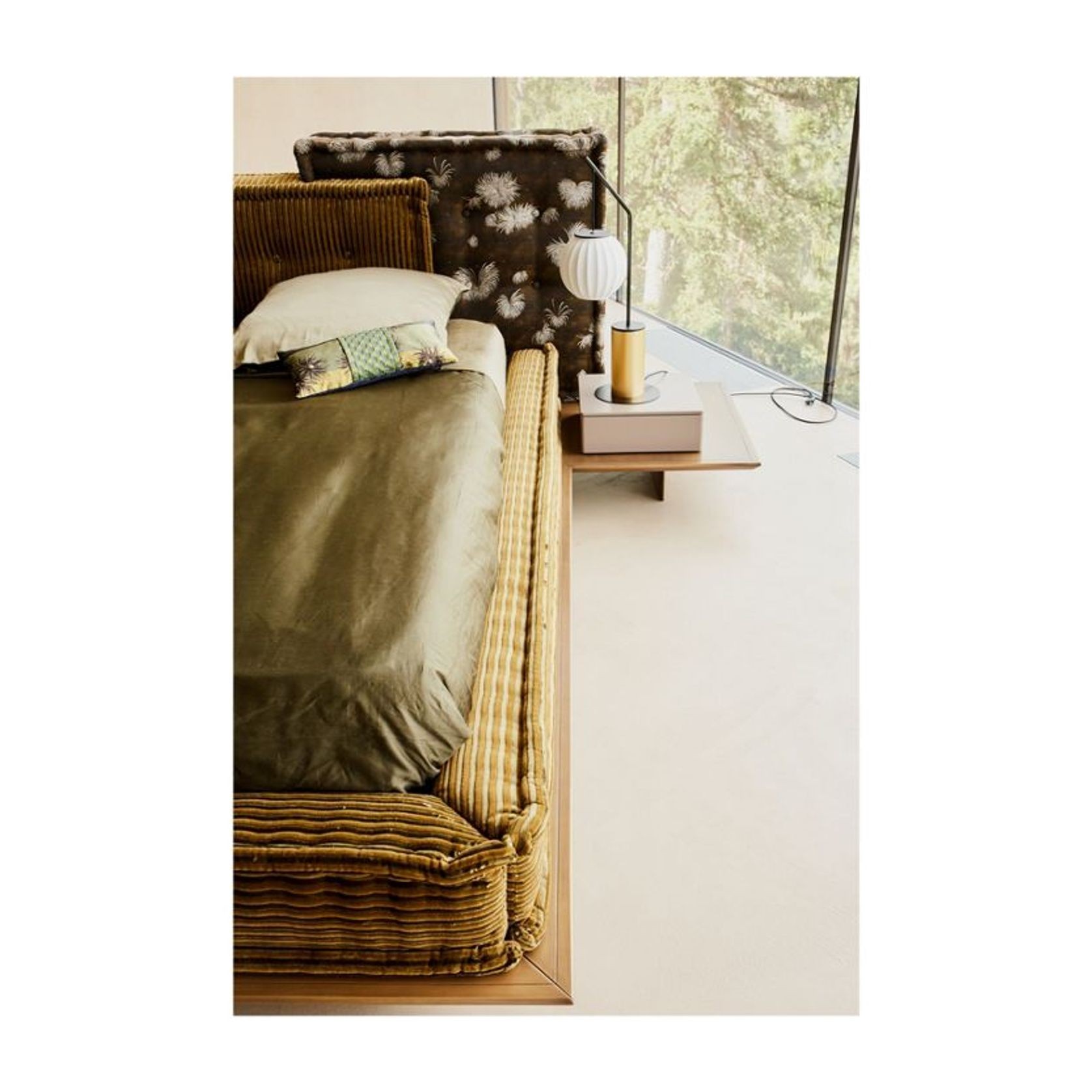 Mah Jong Bed gallery detail image