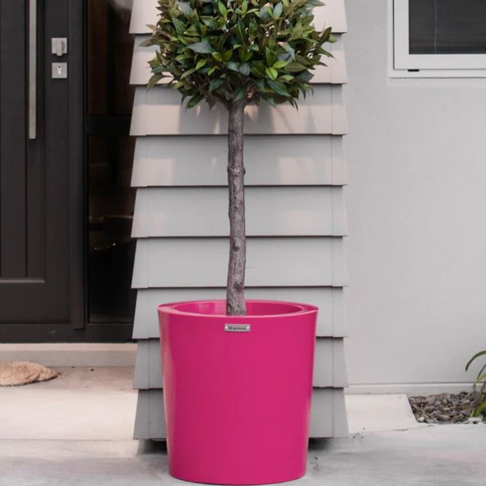 Milan 470 Planter gallery detail image