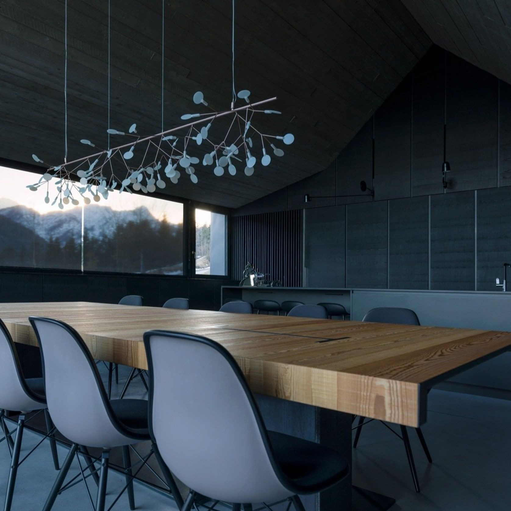 Heracleum III Large by Moooi gallery detail image
