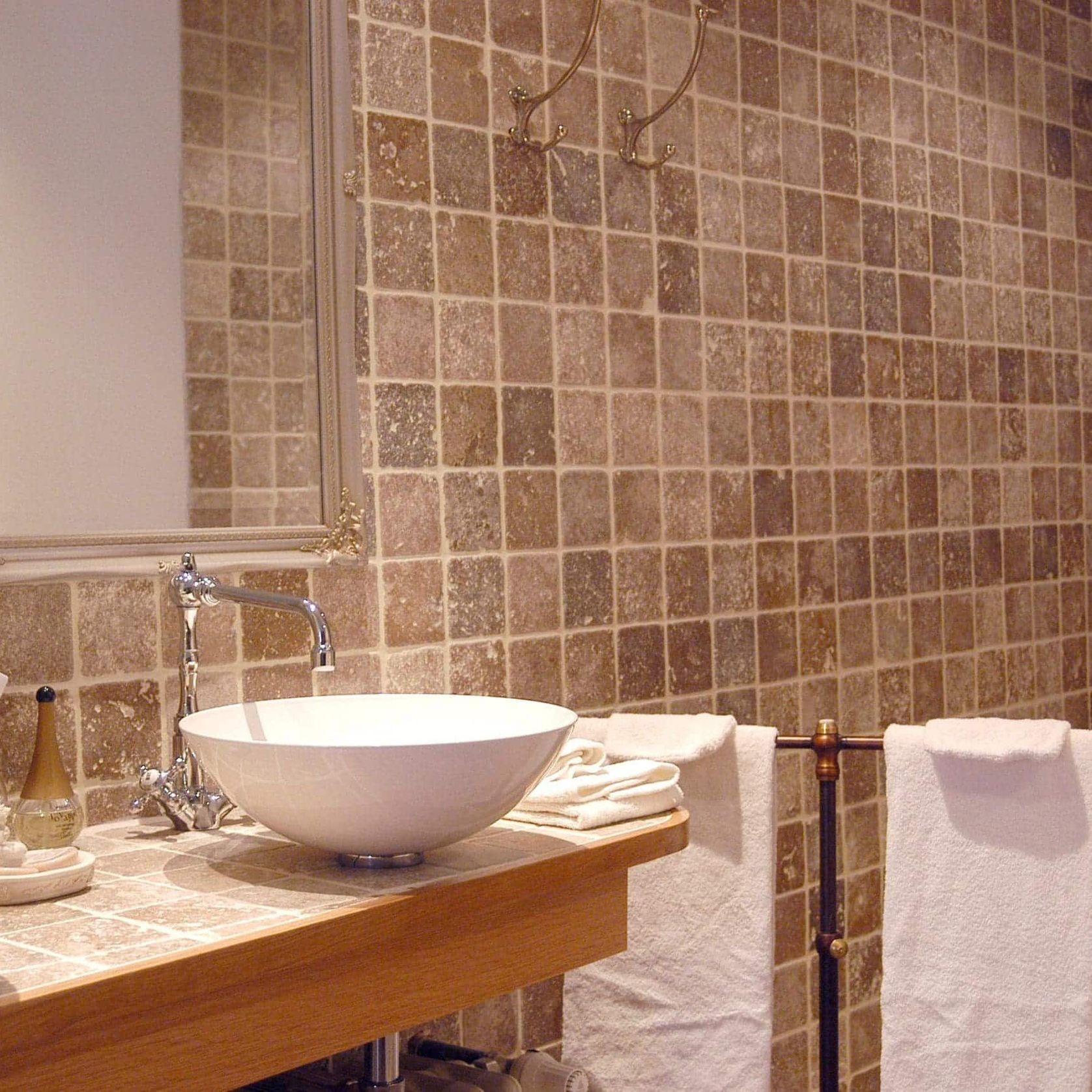 Noce Travertine Cobblestones gallery detail image