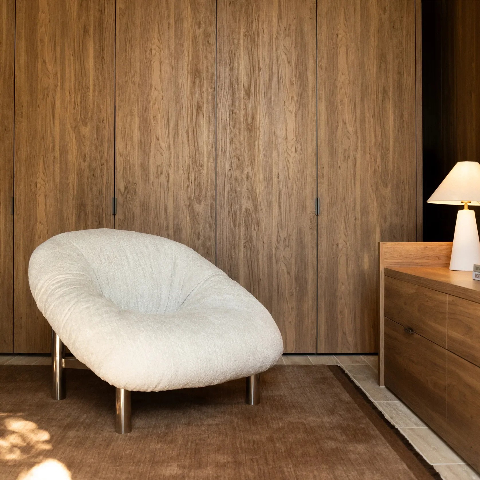 Nestle Lounge Chair gallery detail image