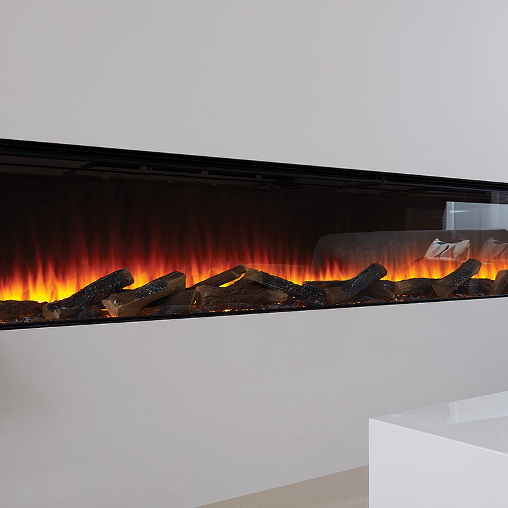 New Forest 2400 Electric Fireplace gallery detail image