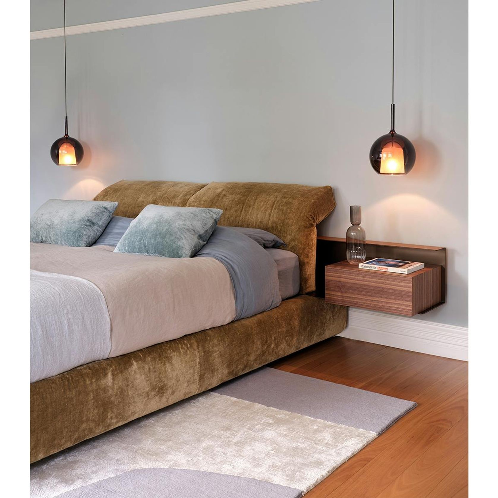 Newbridge Bed By Flexform gallery detail image