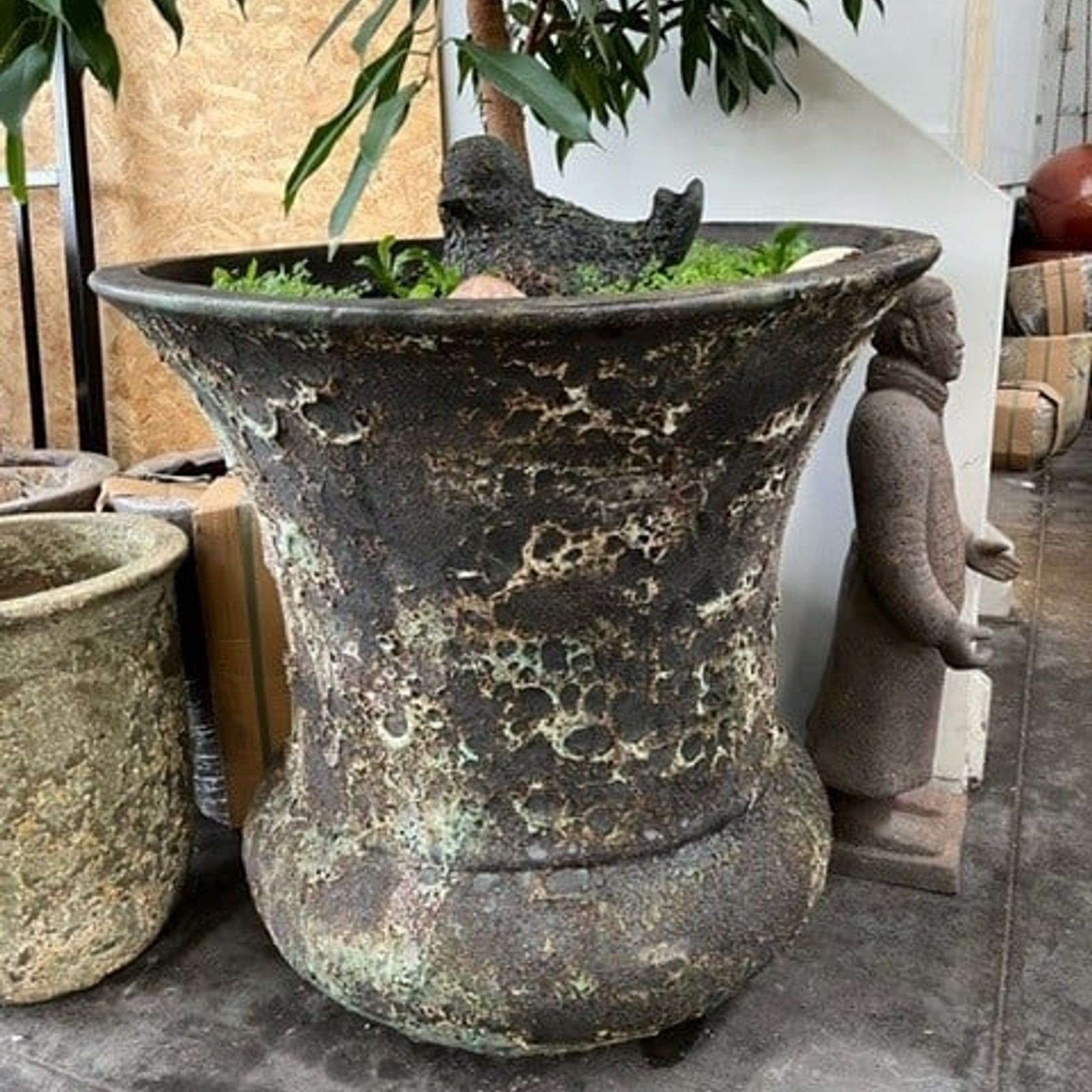 Large Lotus Planter gallery detail image