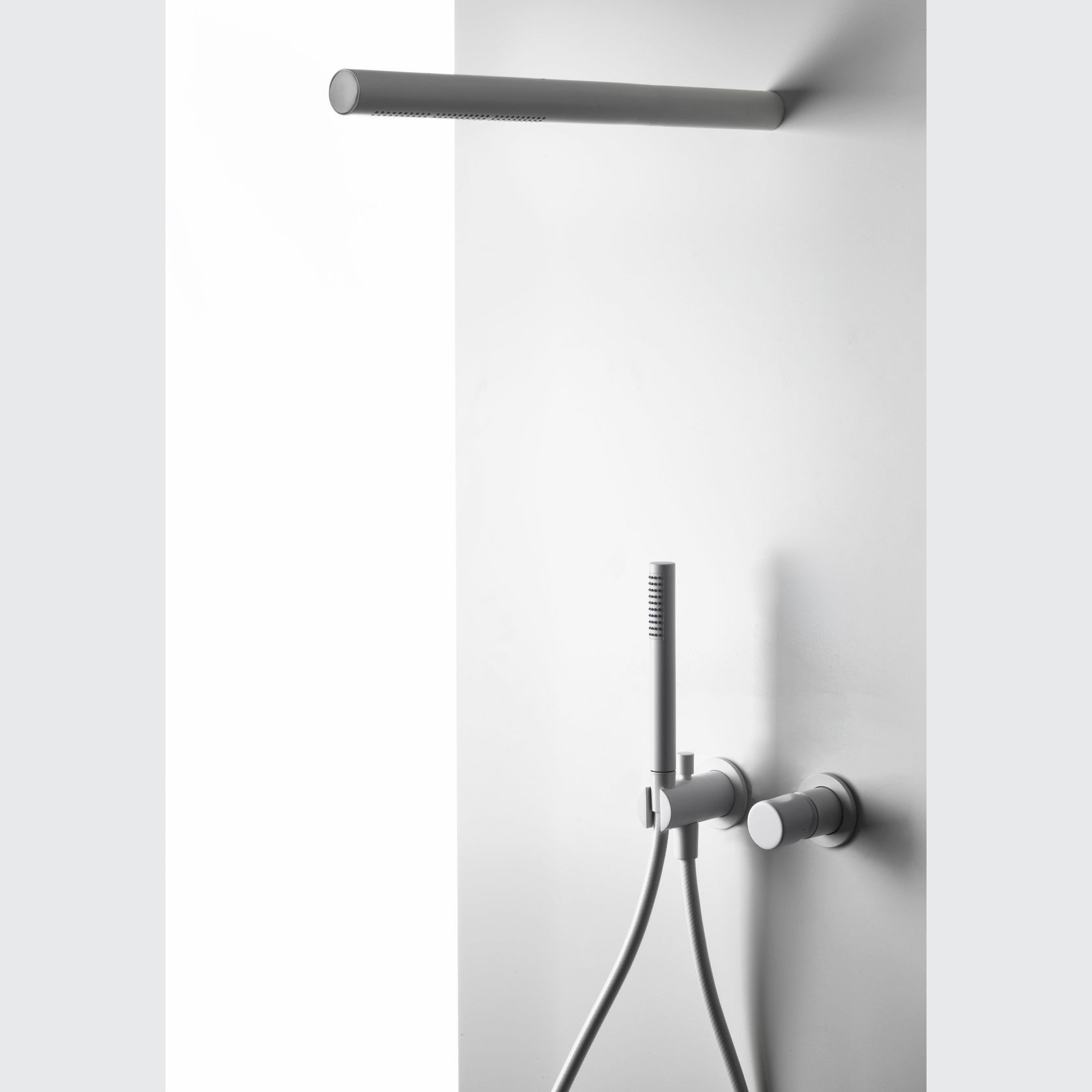 OT86 Shower Set gallery detail image