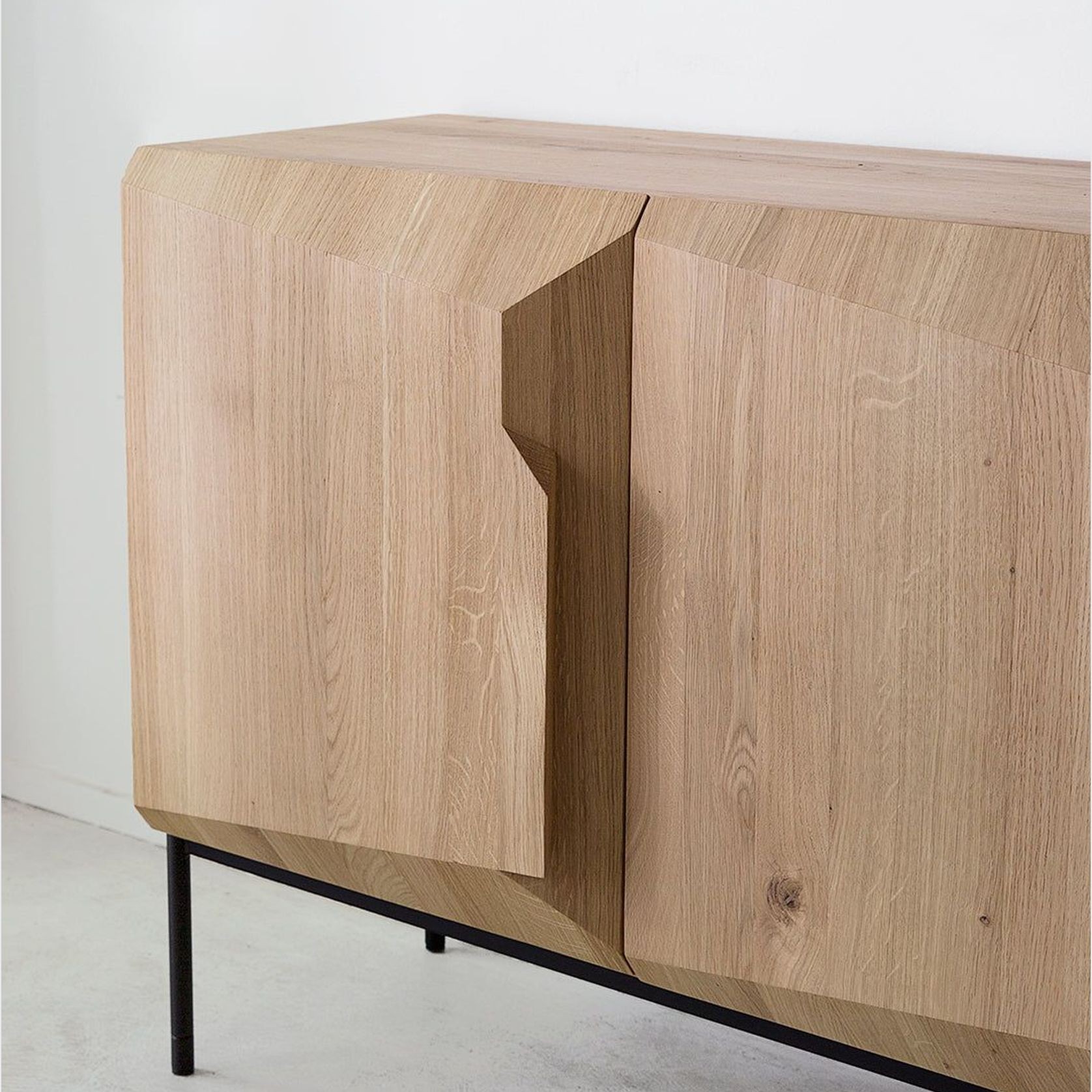 Oak Sideboard / 4 Door gallery detail image