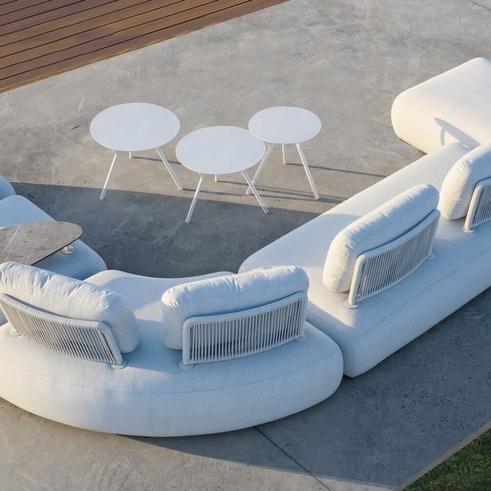 Ora Corner Seater Outdoor Lounge - Charcoal gallery detail image