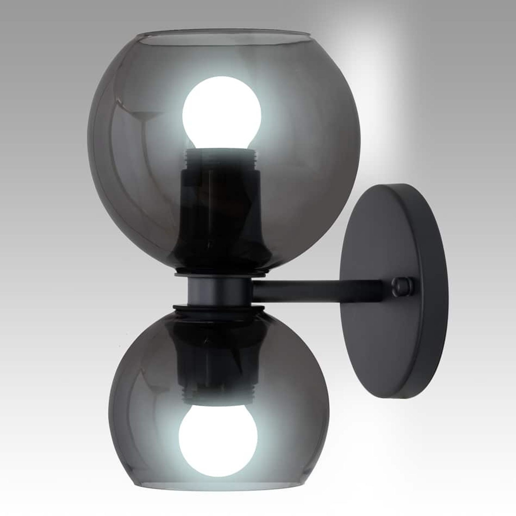 Oyster Wall Light gallery detail image