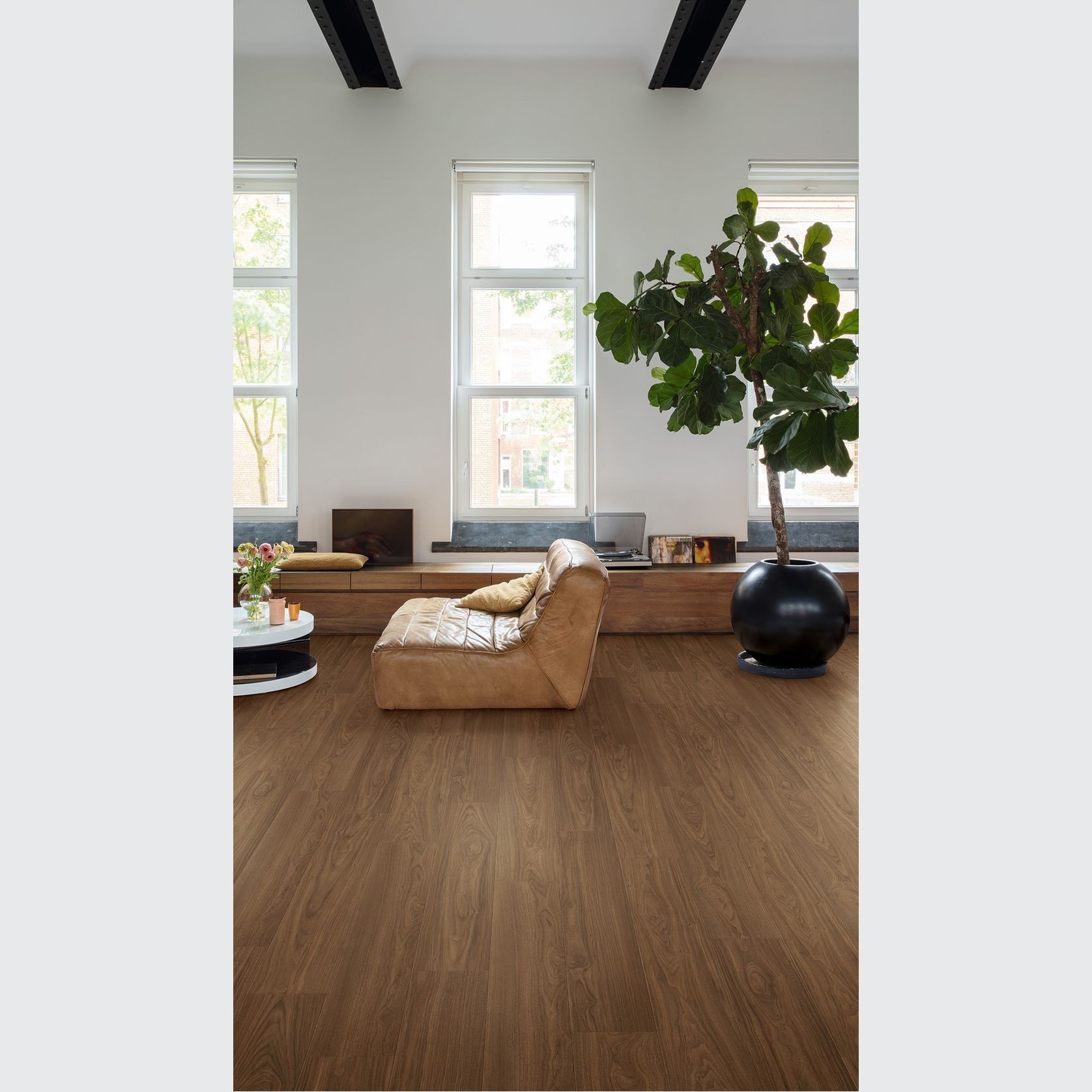 Quick-Step Perspective Nature Chic Walnut Laminate Flooring gallery detail image