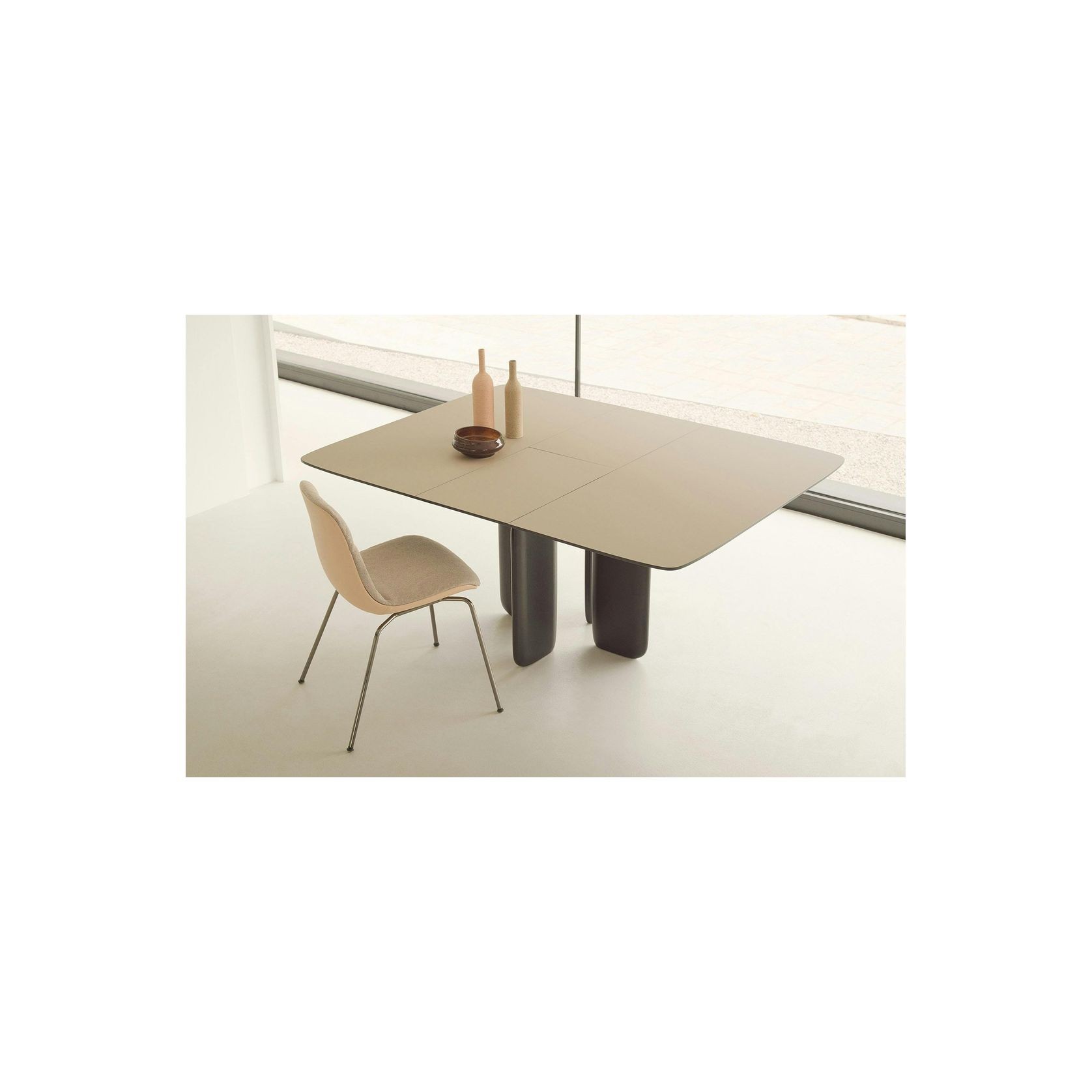 Pala Dining Table gallery detail image