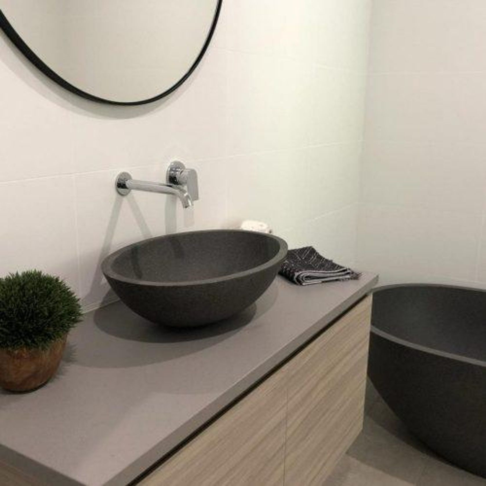 Pietra Bianca Pearl Stone Basin gallery detail image