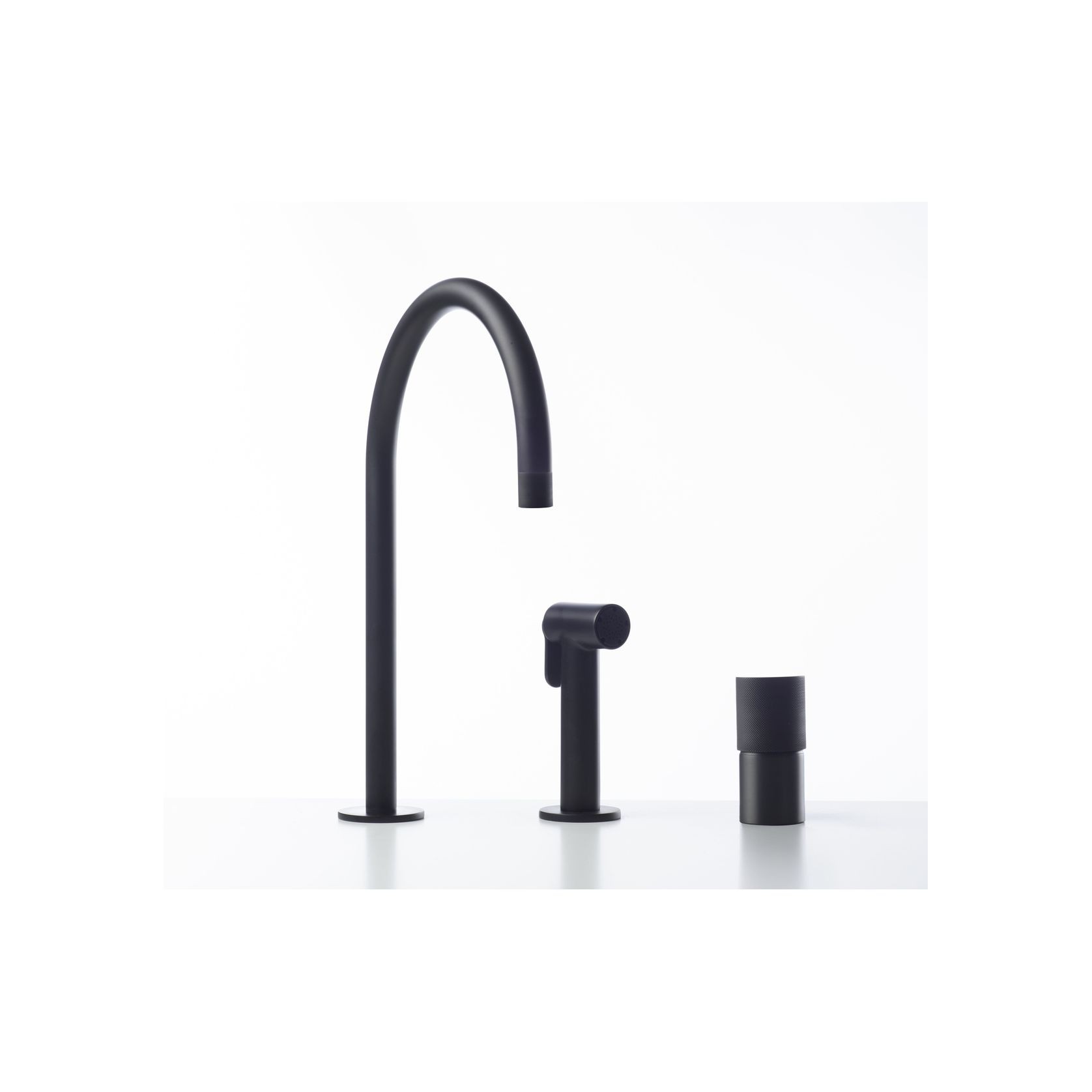 R2C18 Tap gallery detail image