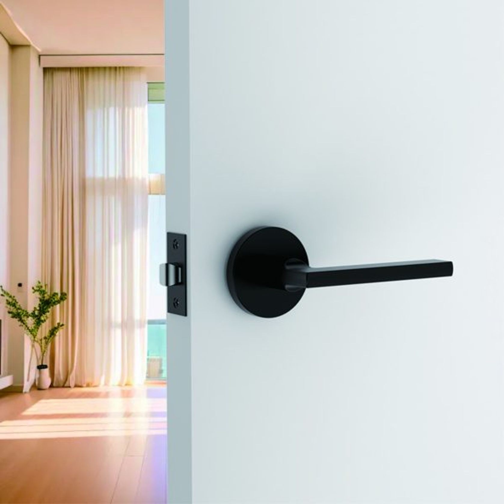 Raglan Lever Handle In Matt Black gallery detail image