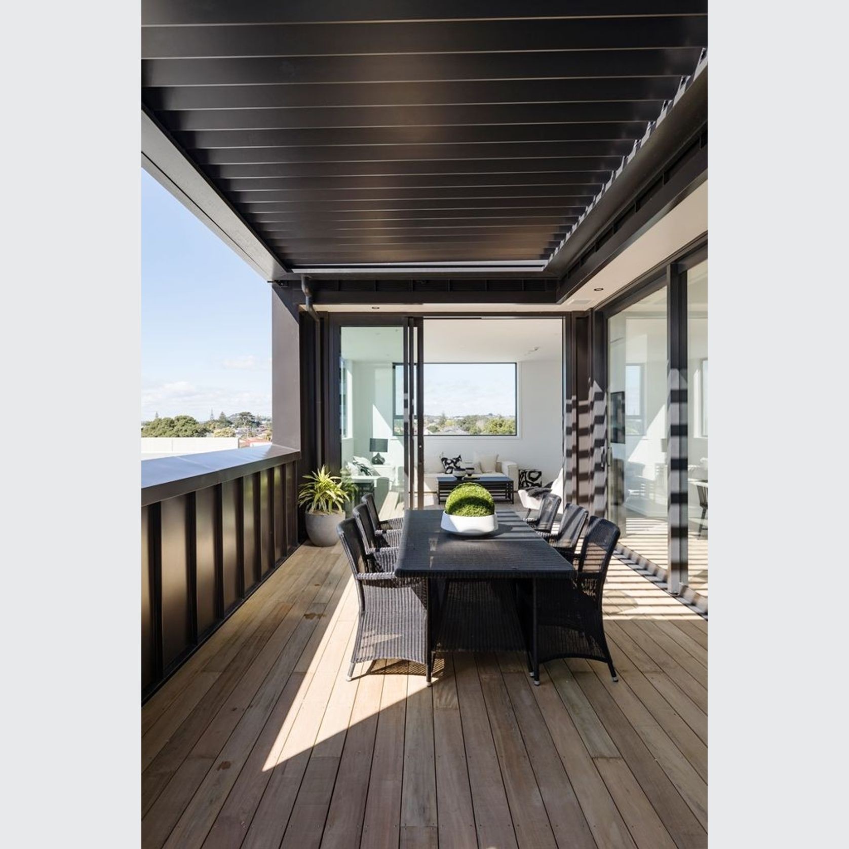 Louvretec Retractable Opening Roof gallery detail image