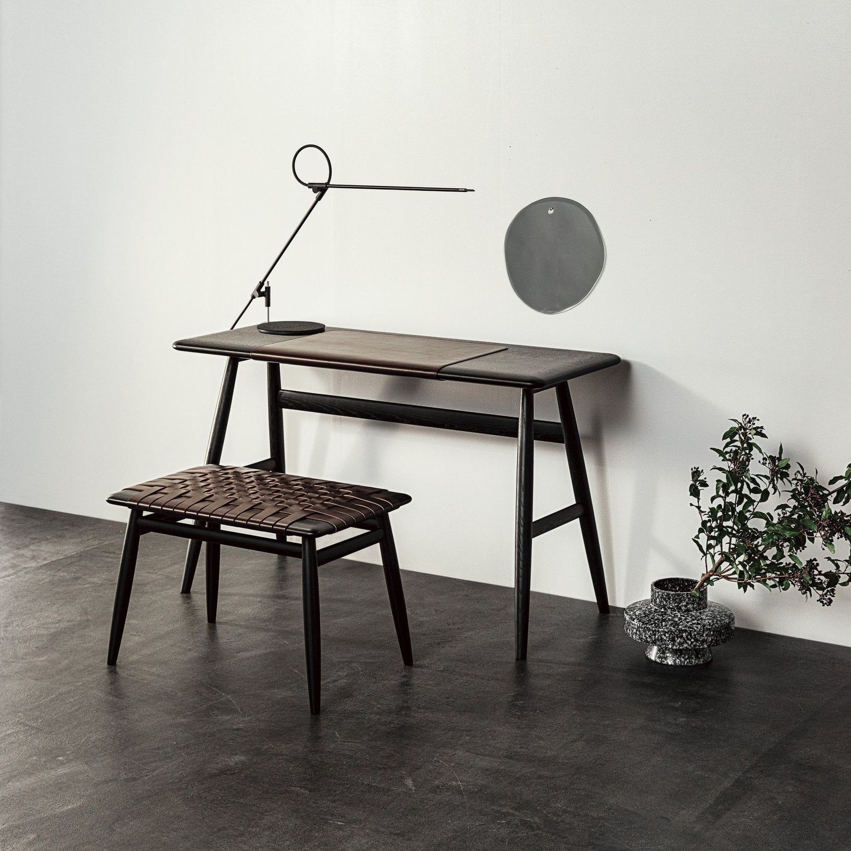 Mo Bridge desk gallery detail image